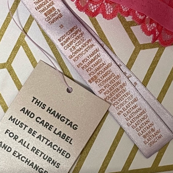 Savage x Fenty Curvy Floral Lace & Mesh Bralette in Hot Pink - Picture 6 of 7